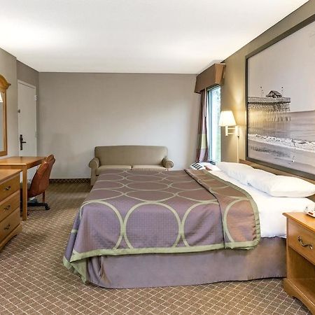 فندق Super 8 By Wyndham أورانجبورغ المظهر الخارجي الصورة