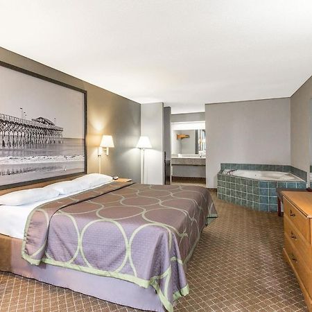 فندق Super 8 By Wyndham أورانجبورغ المظهر الخارجي الصورة